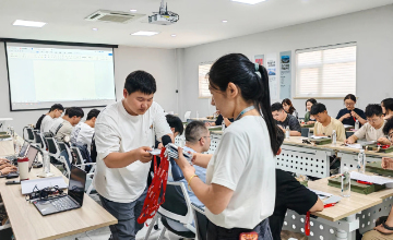 盛夏启航，，，共赴未来丨天空智能2025年校招新员工培训正式开启